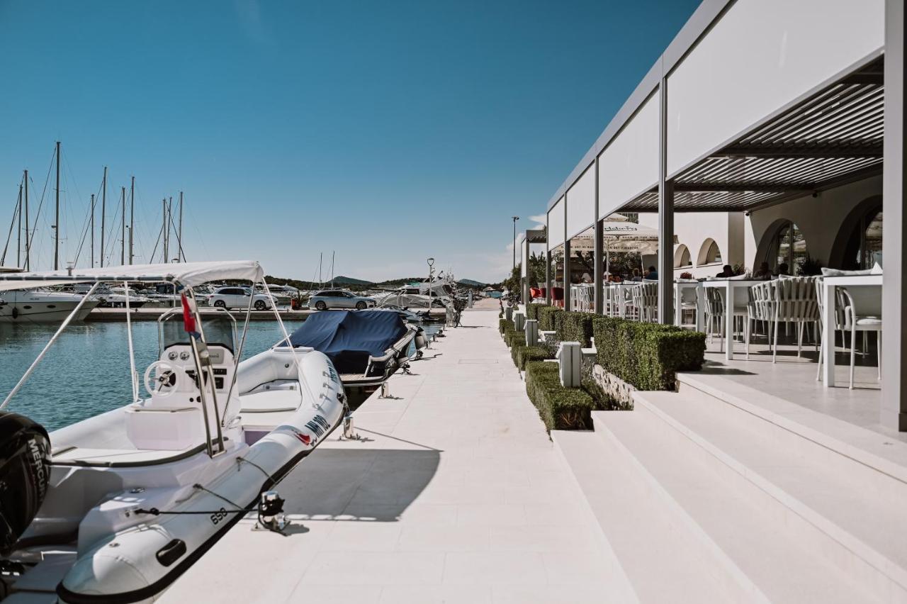 Hotel Stomorin-Marina Hramina Murter Exterior foto